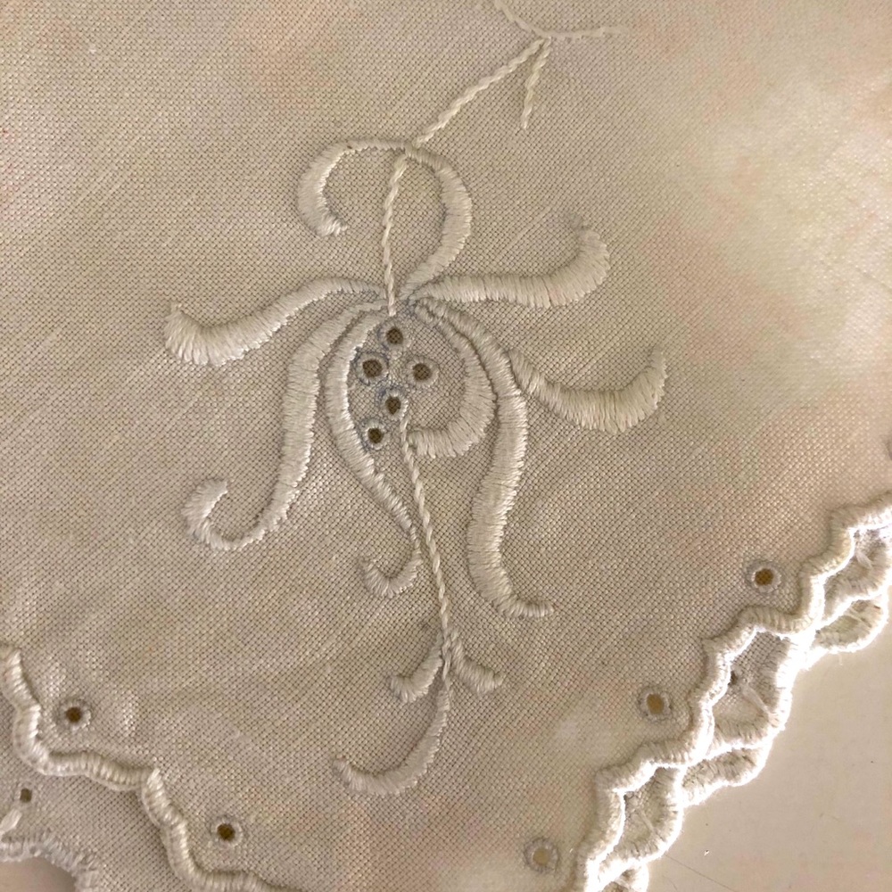 4 ANTIQUE IRISH LINEN Napkins
